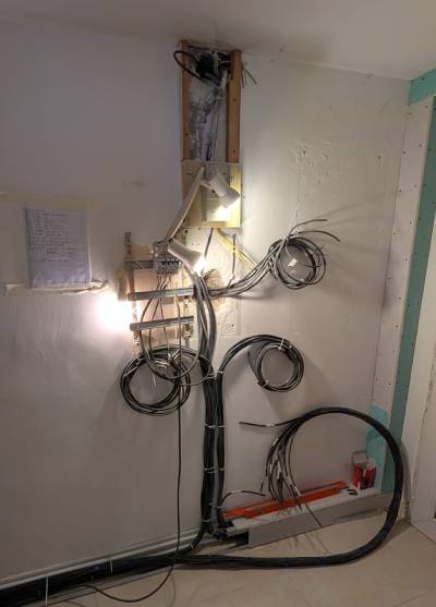 Nouveaux circuits arrivant en bas du tableau avant installation